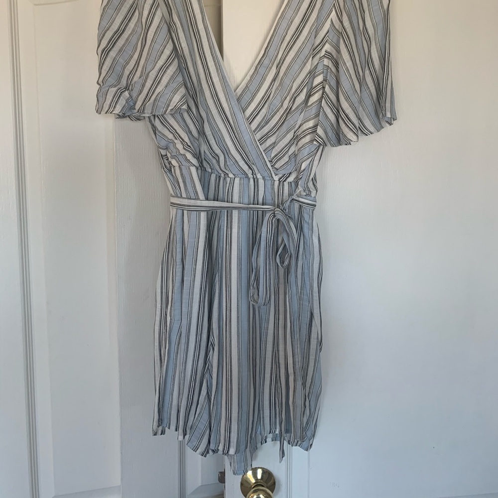 Francescas Blue Stripped Romper *new with tags*